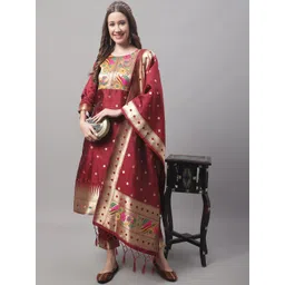 vredevogel Women Cotton Silk Kurta Pant Set image 1