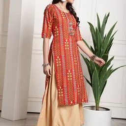 7Threads Selection Of 3 Printed Straight Kurta image 3