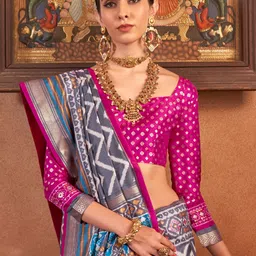 Anouk Printed Zari Patola Saree image 3