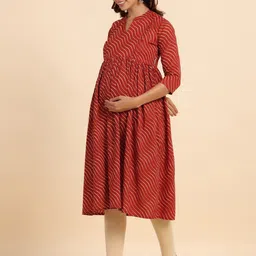 CRAFIQA Leheriya Printed Mandarin Collar Pure Cotton Maternity Kurta image 2