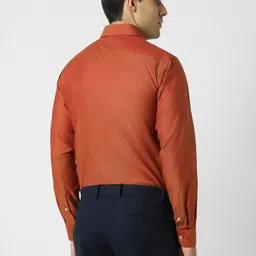 Van Heusen Regular Fit Textured Pure Cotton Formal Shirt image 4