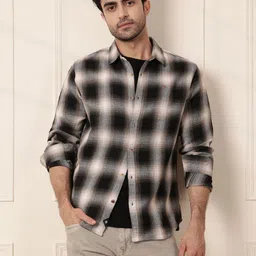 wrogn Men Slim Fit Checkered Spread Collar Casual Shirt-picture-11