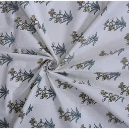 go texstylers Cotton 8 Seater Floral Table Cover image 3