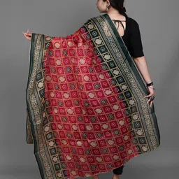 Apratim Bandhani Printed Dupatta image 2
