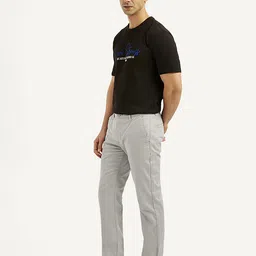 levi's Men Slim Fit Grey Cotton Blend Trousers image 4
