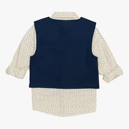 h by hamleys Printed Shirt & Trousers Set with Waistcoat image 4