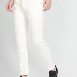 U.S. Polo Assn. Denim Co. Men Mid-Raise Clean Look Tapered Fit Stretchable Jeans image 3