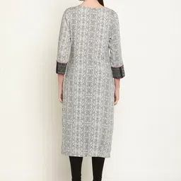 Be Indi Women Round Neck Abstract Straight Side Slits Regular Kurta image 4