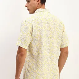 Allen Solly Men Floral Printed Slim Fit Casual Shirt image 4