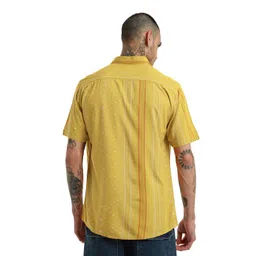 Banana Club Slim Fit Ethnic Motifs Printed Spread Collar Short Sleeves Casual Shirt image 3