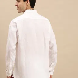 Ramraj Men Regular Fit Solid Spread Collar Casual Shirt image 4