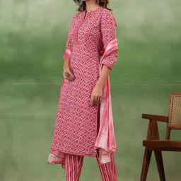 Sangria Floral Printed Band Collar Pure Cotton Straight Kurta With Trousers & Dupatta image 5