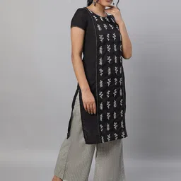 AURELIA Floral Embroidered Thread Work Kurta with Palazzos image 4