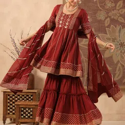 GILLORI Ethnic Motifs Embroidered Empire Gotta Patti Kurti with Sharara & Dupatta image 4