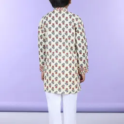 Sangria Boys White Floral Printed Pure Cotton Straight Kurta With Pyjama image 4