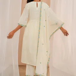 Libas Floral Yoke Design Pleated Thread Work Pure Cotton Kurta With Palazzos & Dupatta image 4