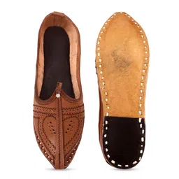 Apratim Men Textured Laser Cut Mojaris image 4