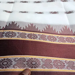 happy creation Woven Jamdani Handloom Cotton Blend Saree image 5