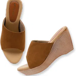 trase Women Wedges Sandal image 3