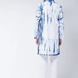 VASTRAMAY Abstract Dyed Mandarin Collar Pure Cotton Kurta with Trousers image 4