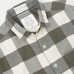 vastrado Men Regular Fit Checkered Casual Shirt image 4