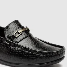 action Lightweight | Comfortable | Trendy | Daily Wear | Synthetic Leather Loafers For Men image 4