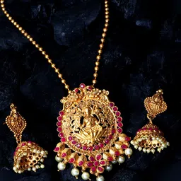 ANIKAS CREATION Women Gold-Plated Goddess Laxmi Maroon Stone-Studded Temple Jewellery Set-image-34