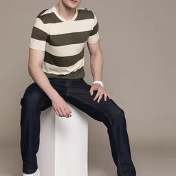 Roadster Men Striped T-shirt-image-4
