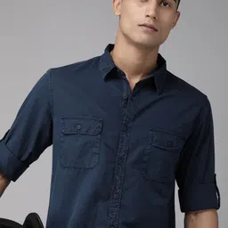The Roadster Lifestyle Co Men Navy Blue Regular Fit Solid Sustainable Casual Shirt-picture-39