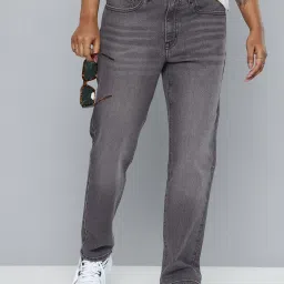 levi's Women's 724 Black Straight Fit High Rise Jeans image 4