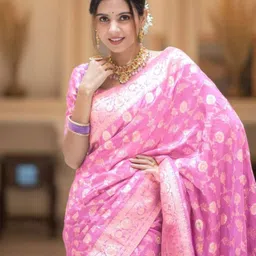 Sanwariya Silk Woven Design Zari Kanjeevaram Saree image 3