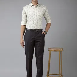Park Avenue Men Mid-Rise Checked Smart Trousers image 2