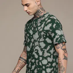 R.Code by The Roadster Life Co. Tie and Dye Printed Relaxed Fit T-shirt image 4