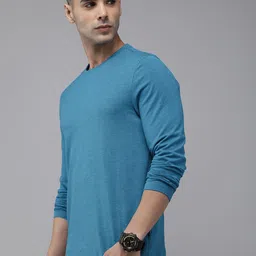 The Roadster Lifestyle Co. Men Solid Long Sleeves Round Neck Casual T-shirt image 4