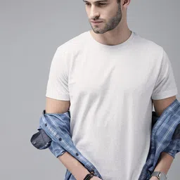 Roadster Men White T-shirt-image-66