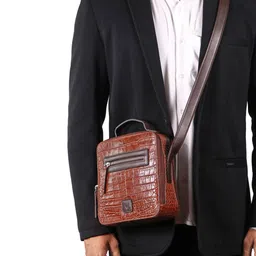 Hidesign Men Textured Leather Messenger Bag-image-31