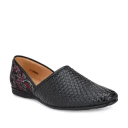 San Frissco Black Casual Slip-Ons-picture-35