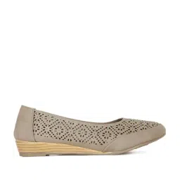 Bata Women's Nude Wedge Pumps-image-9