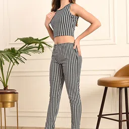 FLYING FEST Checked Round Neck Crop Top & Trousers image 4