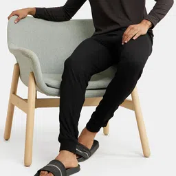 jockey 2622 Men's Soft Touch Microfiber Elastane Stretch Thermal Long Johns with Stay Warm Technology image 5