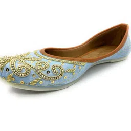 apni jutti Punjabi Jutti for Women, Punjabi Jutti, Serene Sky, Embroidered Handmade Jutti for Women image 5