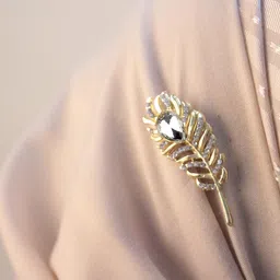 panjatan Bright Tail Feathers Stone Stud Brooch for Women and Girls for Saree, Dupatta, Suit and Hijab Pin. image 3