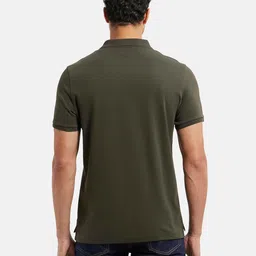 jockey 3913 Men's Super Combed Cotton Rich Solid Half Sleeve Regular Fit Polo T-Shirt with Chest Pocket image 3