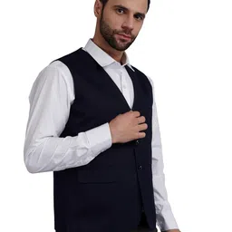 apkr Men's Solid Waistcoat image 4