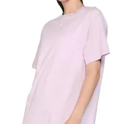 nike Women's Regular Fit T-Shirt image 5