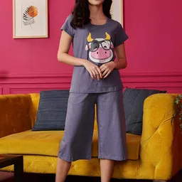 clovia Women's Cotton Printed Top & Basic Capri Set image 2