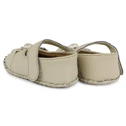 neska moda 6 To 12 Months Baby Girls Synthetic Leather self design Baby Sandal Booties image 3