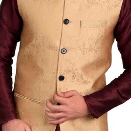 veera paridhaan Men's Raw Silk Standard Length Jacket image 5