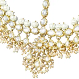 karatcart Gold-Tone Pearl Beads and Tassels Kundan Mathapatti image 2