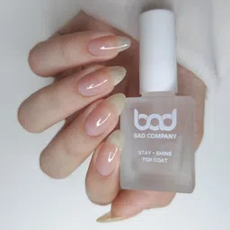 bad company Stay Shine Top Coat | 10ml | Extends Nail Polish Wear & Shine Base & Top Coat Transparent Nail Polish, Clear Nail Paint (Vegan & Cruelty Free) image 5